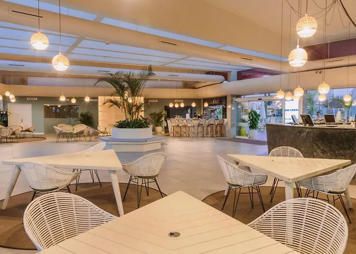 & By Dunas Hotel
